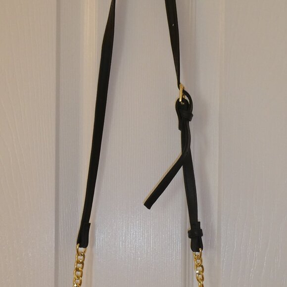 Stella and Max Black Leather Crossbody Purse - Picture 8 of 8